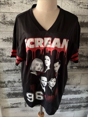 NWOT Scream Graphic women’s Jersey Tee in Black and Red